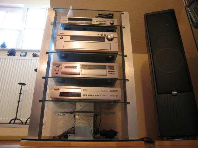 Hifi Rack unten.jpg