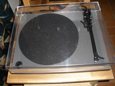 Plattenspieler_rega_004.jpg